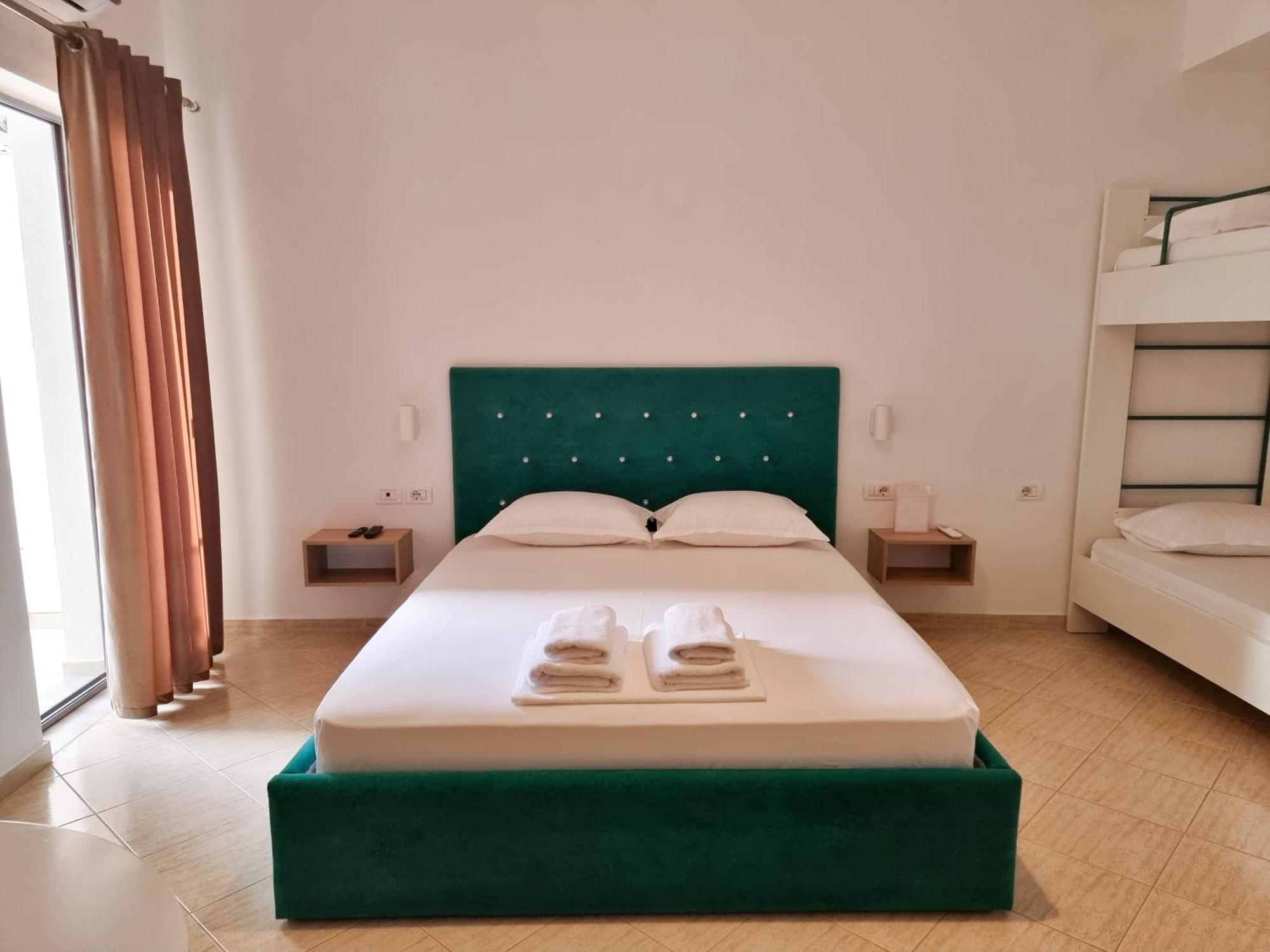 Arte Apartment Саранда Екстер'єр фото
